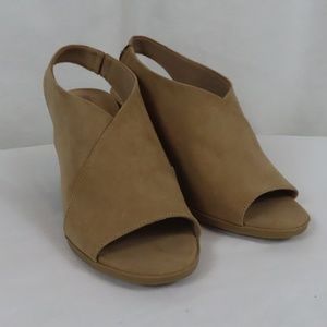 Dexflex Tilda Comfort Suede Tan Open Toe Block Heel Shoe Sz. 8